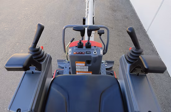 2026 Takeuchi TB210R - Image 6